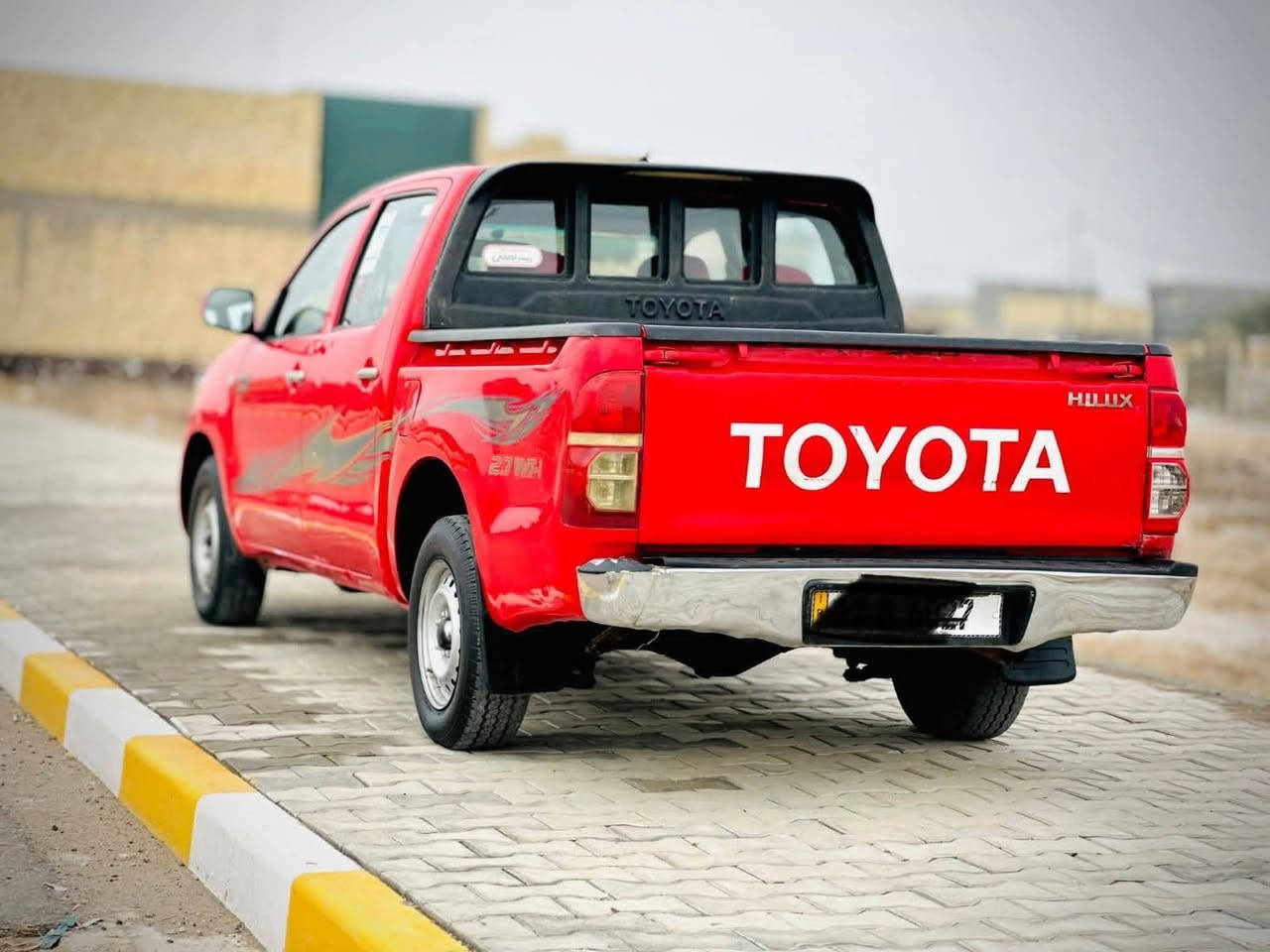 سلام عليكم بيكم هايلوكس 2011 رقم مثنى دولي بسمي تريد تحويل تريد وكالة تخم تاير محرك جديد تبريد ثلج تدفئه شغاله  حداديه جديده شاصي 19 كويتي باب اول مكفوله من ضربه وتبديل وصبغ وضع شركة سعر 155 وبيه مجال 
***********ومراوس
