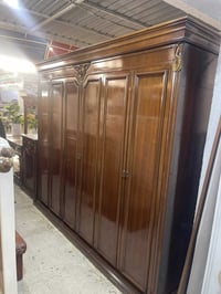 غرفة من عمل ( شكر النجار ) النظافة ٩٨ ٪؜ الخشب بلوط والنقش زان  بغداد ...