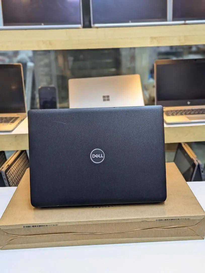 لابتوب Dell Latitude 3400 الجيل الثامن
⚜️ المواصفات:
⚜️ المعالج: كوراي فايف — الجيل الثامن — فئة U
⚜️ الرام: 8 كيكا DDR4
⚜️ الهارد: 256 كيكا SSD
⚜️ حجم الشاشة: 14

🎁 الهدايا والملحقات:
• حقيبة لابتوب
• شاحن لابتوب
• ماوس
• ماوس باد
• تغليف احترافي (داخل كرتونة)

🛡️ الضمان والخدمات:
• فحص اللابتوب و مقارنة المواصفات و النضافة قبل الاستلام عند المندوب.
• ضمان أسبوع كامل بعد الاستلام.
• تنصيب ويندوز حسب الطلب مع جميع البرامج الأساسية و Office مثبتة.

🚚 التوصيل: التوصيل متوفر إلى جميع محافظات العراق

📌 موقّعنا: بغداد الامين الثانية
💰 السعر: 260,000 دينار عراقي

واتساب ***********
