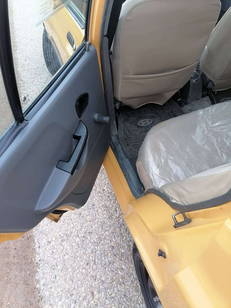 سلام عليكم سايبه موديل ٢٠١٦  لبيع نضيفه مابيها اي نقص بس تبريد  لا براكيتات محرك كير نضاف سيارة كلش حلوه كل شي شغال مال بيت سعر ٤٤ اوبي مجال تجي او تشوف بل عين مكان ميسان الكحلاء رقم لهاتف *********** مصفره هيئه و غرامات
