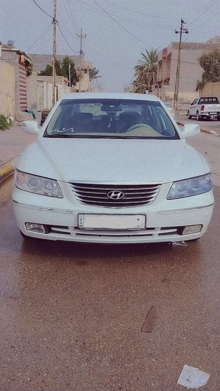 السلام عليكم سياره ازيرا 2009 مكينه 3300 خليجي كم المواصفات ما بيها صبغ كشنه  برده سلايت روم تحكمات حساس خلفي تخم تاير تدفئه تبريد رقمها اربيل سنويتها 2029 السعر 120 في مجال ***********
