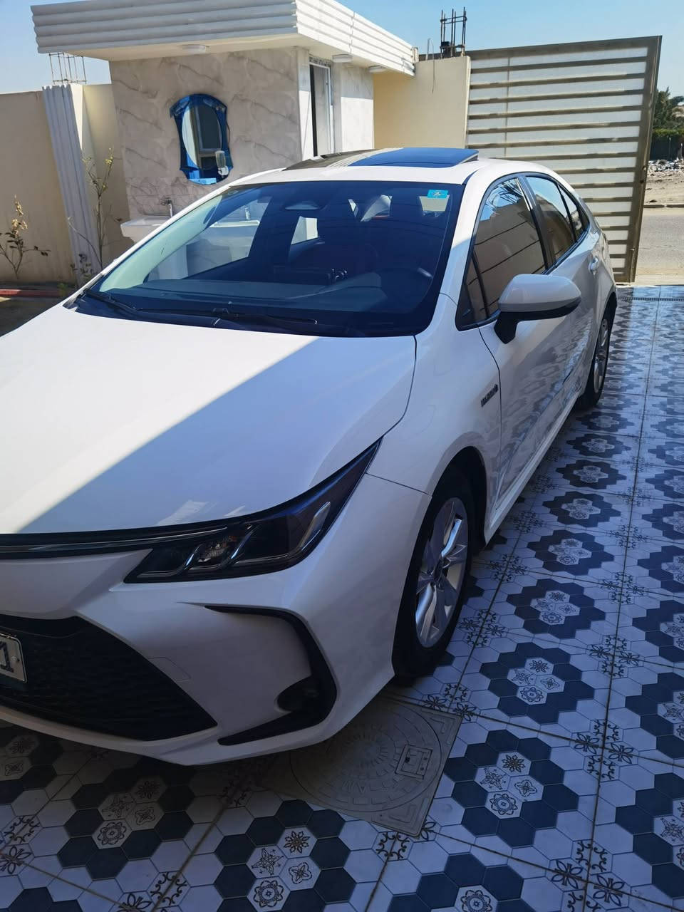 سلام عليكم شباب
كورله شكل خليجي
موديل٢٠٢٤
مكفوله من للصبغ فقط دعامية مصبوغات
سياره نضيفه
فول موصفات
داخل احمر
رادار امامي
توقف ذاتي
اوتو هولد
فتحه سلايد
كلشي بيها نضيف
وبيها رصعه بسيطه بل باب
سعرها ١٤٧ وبيها مجال 
مكاني بغداد العامرية
تواصل 
***********
