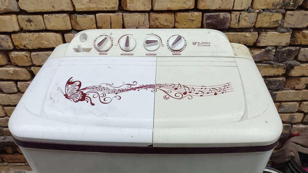 غساله للبيع نضيفه شرط الشغل مكان سومر السعر 50
***********
