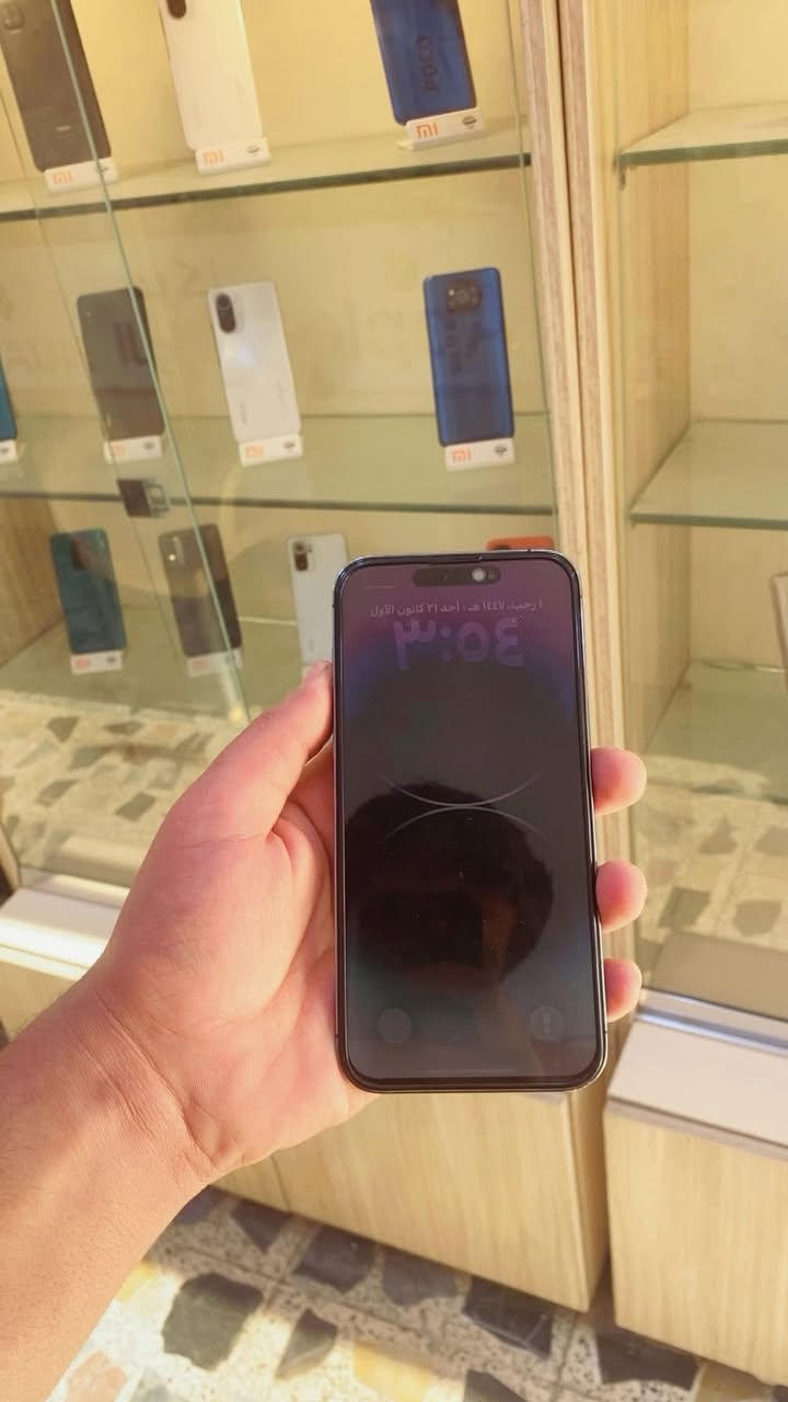 ايفون 14 برو ماكس
مبدل فقط شاشة تفصيخ 
البطارية 94
ذاكرة 256
الجهاز دبل سيمكارت 
السعر 630 

الرقم ***********
