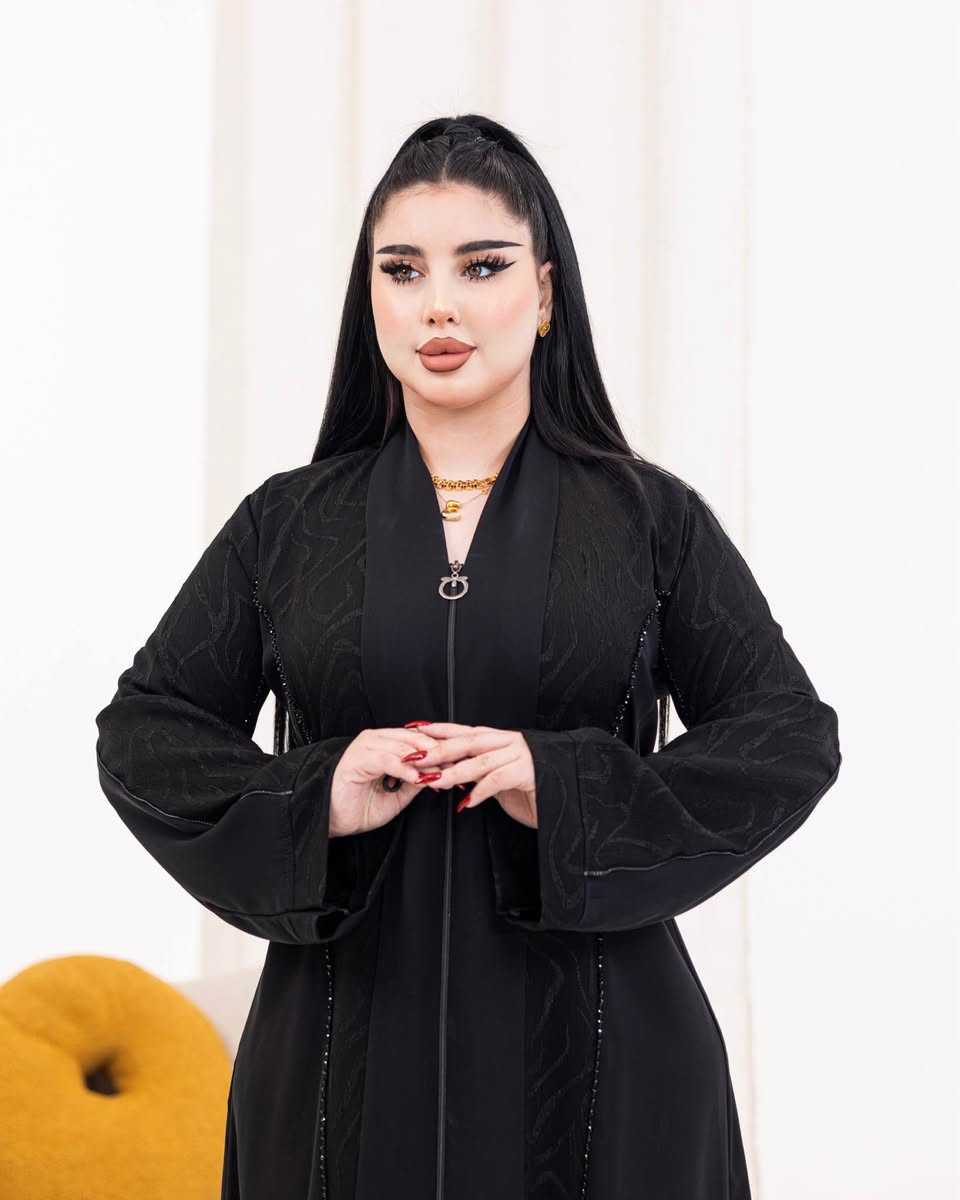 كشختج بعبايتج.. الموديل الأكثر طلباً وصل! 🔥🖤
لأن العباية هي سر أناقة المرأة، وفرنالكم هذا الموديل بأعلى مواصفات وجودة توب!
✨ المواصفات:
 قماش جرجيت  (سواد فاحم وثبات يجنن باللبس)
📐 القياسات والأطوال:
 القياسات: متوفرة لتناسب الأوزان من 50 إلى 130 كيلو.
 الطول: استندر من 160 إلى 175 سم.
تألقي بالحشمة والأناقة.. 🌟
📥 للاستفسار عن السعر وتفاصيل التوصيل لجميع المحافظات، راسلينا على الخاص (الدايركت) أو اتركي تعليق وتوصلج التفاصيل فوراً! ✉️ بغداد, العراق


**إذا كنت صاحب هذا الإعلان وتريد حذفه لأي سبب، رجاءا أرسل رسالة إلى الدعم الفني**