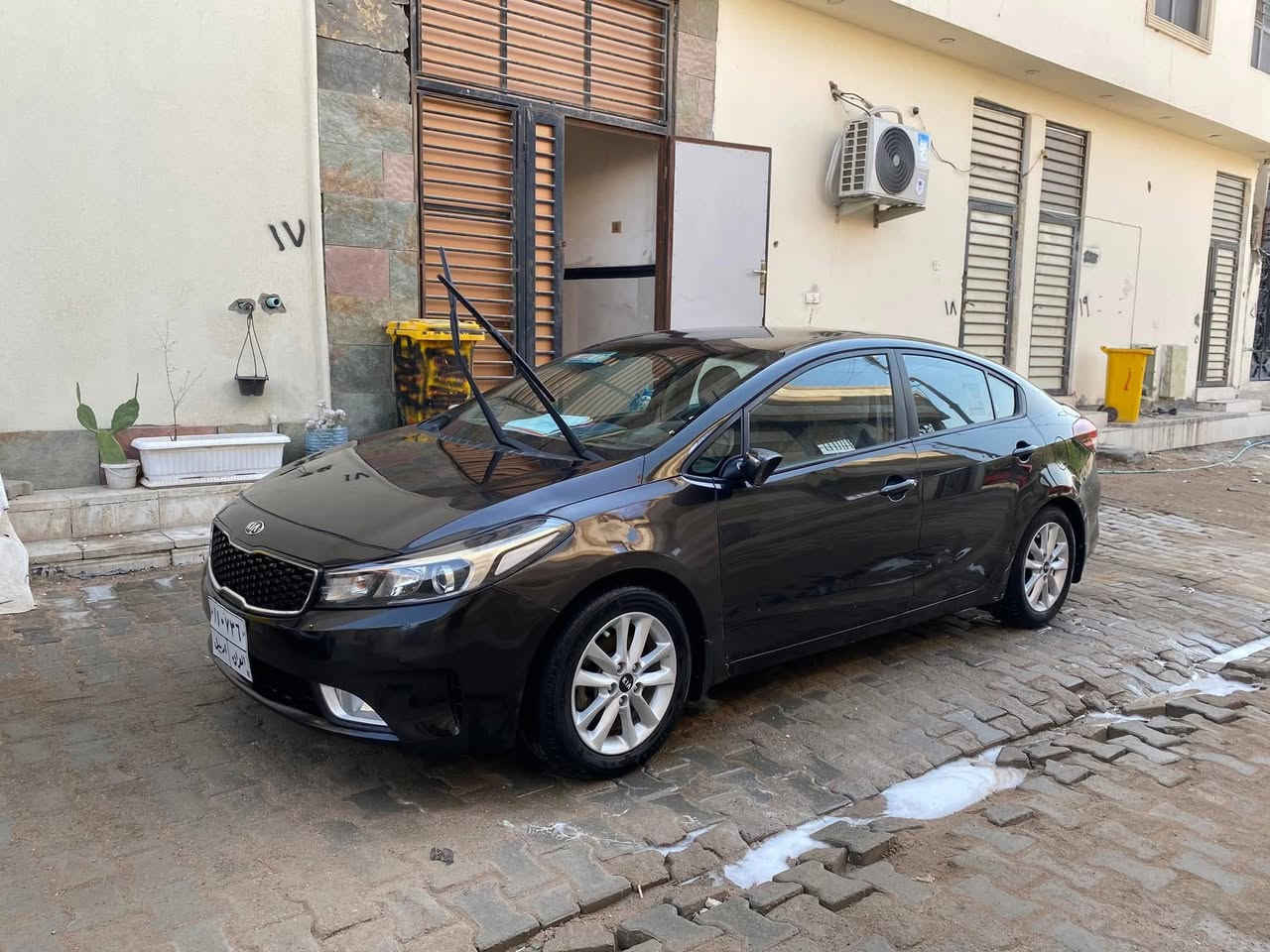 السلام عليكم
سيراتو 2018 مكينة 2000 خليجي 

رقم اربيل وكالة او تحويل 

بيها 4 قطع صبغ اثر جراد بدون حادث 

كير مكينة تبريد حدادية جاهزات  

مكانها النجف الأشرف 

السعر 115 قفل قفل 

***********
