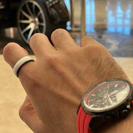 الاناقة تلتقي بالسرعة. خاتم NFC الذكي هو طريقتك لمشاركة بياناتك فورا. لا مزيد من البحث عن بطاقة العمل؛ اكسسوارك الدائم هو بطاقتك. بلمسة واحدة، شارك روابطك او معلوماتك. تصميم فخم، مقاوم للماء، ولا يحتاج شحن. كن سباقا في كل لقاء.


**إذا كنت صاحب هذا الإعلان وتريد حذفه لأي سبب، رجاءا أرسل رسالة إلى الدعم الفني**