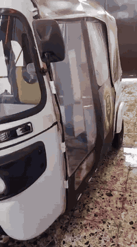 سلام عليكم تكتك مديل واحد وعشرين مرقمه شهر ١١ كلشي موضح بصوره كدامك صور وفيديو عده هاي طخه زغيره بارد وراح احط سعر مااريد اتعب بس شراي يحاجيني بغداد البلديات الظباط بسمي ***********  السعرسبعه ونص 7 500 بيه مجال بسيط
