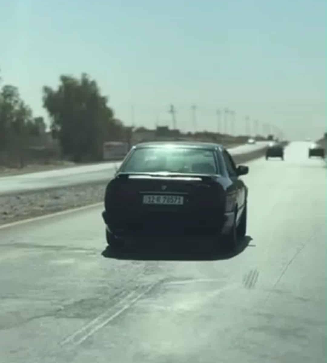 بسم الله والصلاة والسلام على رسول الله (اللهم صل وسلم على نبينا محمد)
الـــســـعــــر 55$ وبيها مجال شي قليل ما يعجبك لا تكسر

-مكان السيارة موصل 
-BMW 535i
-موديل 91 
-رقم دولي نينوى 
-هزة جديدة سنوية إلى نهاية 2028
-محرك فل 
-گير أوتماتيك فقط فقط بي صفنة شغلته كهربائيات  
-لون السيارة أزرق نيلي
-جوم 4 كهربائيات 
-داخلها جلد شركة ما بي شي فقط مغلف
-شلعة فووول فووول ما شاء الله 
-ترهم مراوس حسب القناعة 
-للأتصال والأستفسار
*********** واتساب
 ***********
