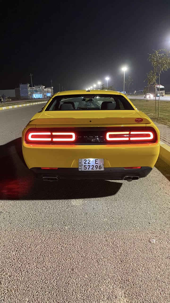 سلام عليكم  جالنجر 2018 لون اصفر مميز سياره مكفوله من صبغ ومن بارد وشخط عده ربع دعاميه اماميه  رقم اربيل سياره جديده بعد احلة من صور سعره 18ونص وبيه مجال شي بسيط مكان سياره الرمادي اي ستفسار يتصل على هذا رقم ***********
