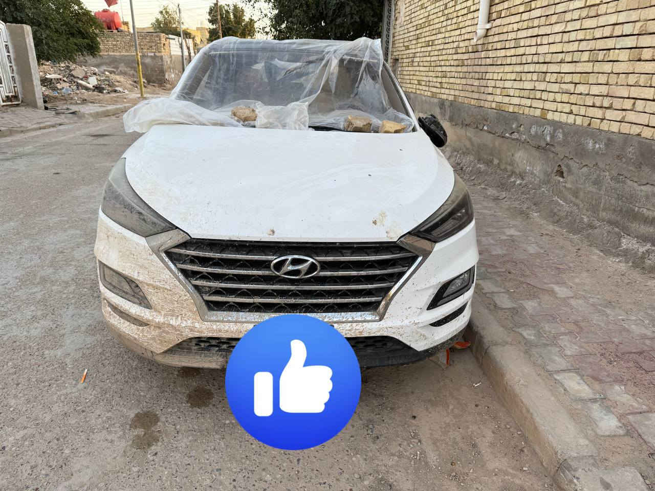 سلام عليكم اخوان سياره توسان ٢٠١٩ وراد خليجي اول ظربه الهة هاي ماشيه ٩٧ الف سياره تعمل وتسير محرك گير كفاله حداديه قبل الحادث بسبوع مبدله كلهة جديد اوكاله تخم تاير كذالك جديد الاصلي تبريد تدفئه السياره من كل النواحي مفوله فول فول موصفات بنارامه تفلشت بلحادث سقف كله جام  تحكم ستيرن كشنات كهرباء كامره حساسات كل الجوانب الحادث كما موظح امامكم بصور كلهة بارد اخذته للصناعيه كلهة بارد فقط الهلالات الفوگ حار بدون گص حار فقط بدون ايرباك  السياره ب١٣٠ وبيهة مجال قليل مكان السياره ميسان السياره بسمنه رقم بغداد نگليزي الجديد
ملاحظه ( متواجد من وره الفطور الى السحور بنهار ما موجود لا تخابرني ***********.)
