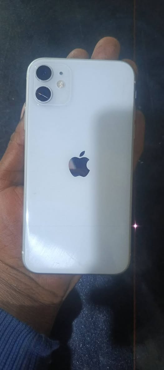 السلام عليكم ايفون 11 للبيع ما مبدل بي شي
شاشه كفاله
بطاريه نسبة ٧٠
شخط بالكامره الخلفيه ما مأثر بالتصوير البورتريه وغيرها
سعره 175 قفل قفل جهاز حلو الله شاهد
***********
