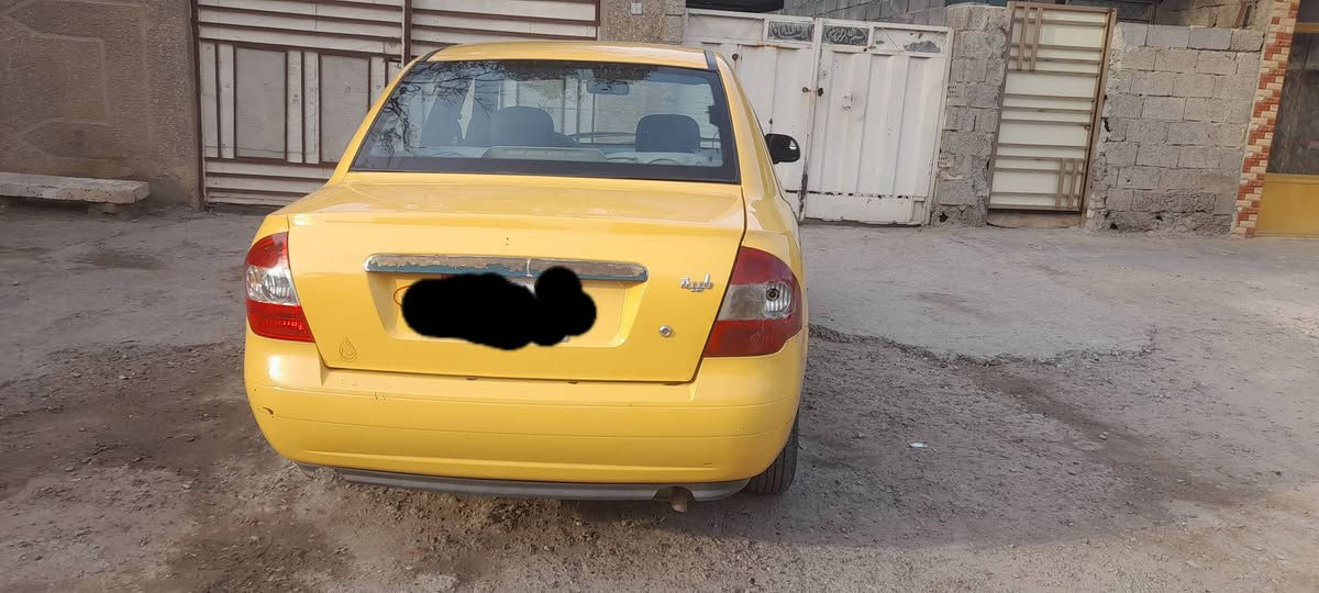 سلام عليكم سيارة طيبة موديل ٢٠١٥
سيارة حلوه ونضيفة مكفوله من الضربه عدا شبر بالجاملغ الخلفي على كد شبر  مكينه مفتوحه مجفت رنكات قبل ٣ أشهر صدر جديد قبل شهرين شديته  
سنوية ساقطة وعليها غرامة ٢٠٠ ألف وهيئة ٤٢٠ ألف
عارضها ب٣٧ وبيها مجال وبالنسبة للغرامات نتفق عليها وسهله 
مكانها بغدادالجديدة  
***********
