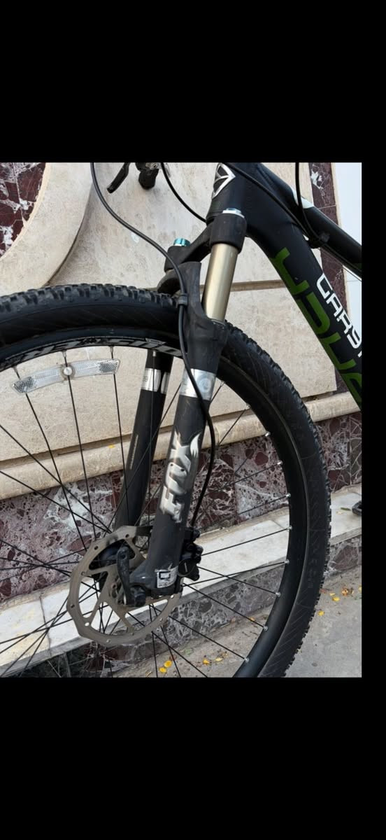 السلام عليكم للبيع دراجه ماركه Gray Fisher المصنعه بمصانع Trek الدراجه كل قطعه بيها مختومه بونتريكر بلاد من الوكاله وتكدرون تطابقون صورها بصور الوكاله مواصفات الدراجه سستم سرام X7 والنقال سرام X9 بريكات دهن دبل غاز من شركه 🦊FOX 🦊 والبطيخات ديور هم بلاد 
حجم الدراجه 29 تايرات بونتريكر وياله بونتريكر ركبه مختم بونتريكر كل قطع الدراجه من الوكاله بونتريكر بل كامل يعني حالك حال لصاعد Trek والدراجه كامله مكمله من كل النواحي نقص برغي ما بيها 

السعر 315 الف وبيها مجال 

المكان بغداد زيونة 

للتواصل واتساب /***********
