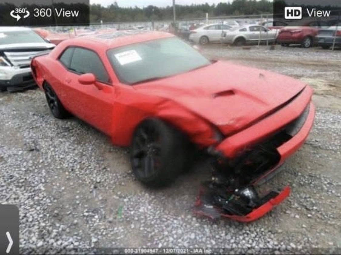 جالنجر للون مميز احمر دم الغزال موديل 2021 رقم اربيل  حادثه مثل ماموضح بالصور  وتقرير الكرفاكس.    بدون ايرباك   حداثه جاملغ امامي والباب صبغ صفحه أبيع  فتحه حساسات محدثه  الصفحه الثانيه بي بارد  وشويه من القمار  طلع كلير من امريكا  والفديو منشور يوضح حاله السياره   محرك كير  علي وضع الشركه مامفتوح مالك واحد اني  صدر جديد.  تخم تاير. السياره كامله  نواقص بسيطه وكاله تريد تحويل ماشيه @٩٣  الف ميل    مرواس   رقم شمالي يكون  افضل  هايبرد 

رقم الموبايل *********** وتساب  السياره بالغزاليه السعر ١٦٥   وبيه مجال.
