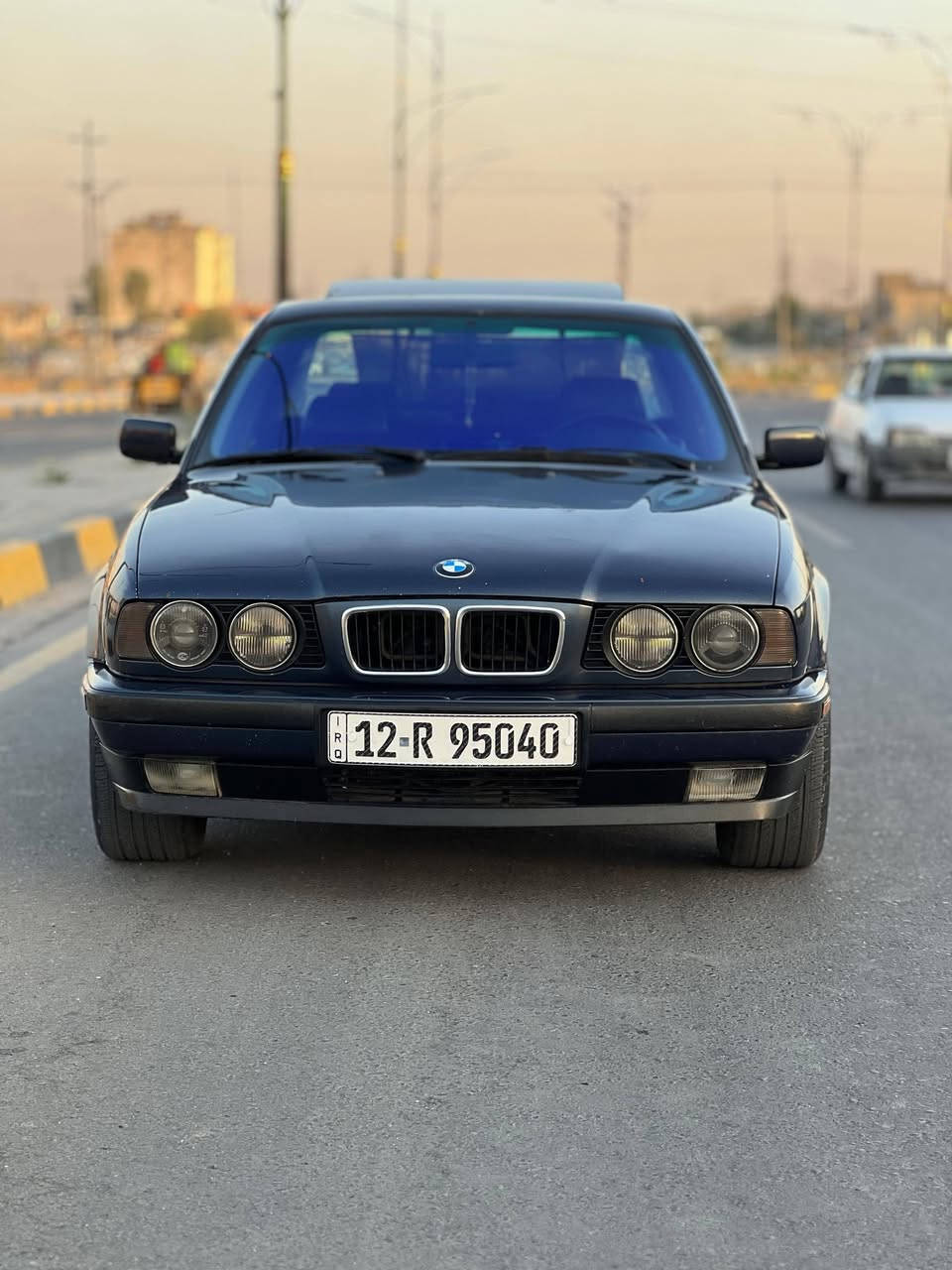 السلام عليكم BMW 520 موديل 91 رقم نينوى 
مكفولة من الحادث مكينة وكير وتبريد شرط
لايت زينون مضخم صوت مكان السيارة موصل الايسر
السعر ٦٧$ وبي مجال
***********
