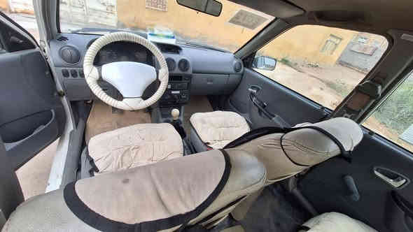 سايبة 2012 رقم أنگليزي مكفولة تبديل وضربة گير ومكينة مكفولات حدادية صدر جديد تخم تاير جديد السنوية 2027 السعر 37 وبية مجال للتواصل *********** واتساب
