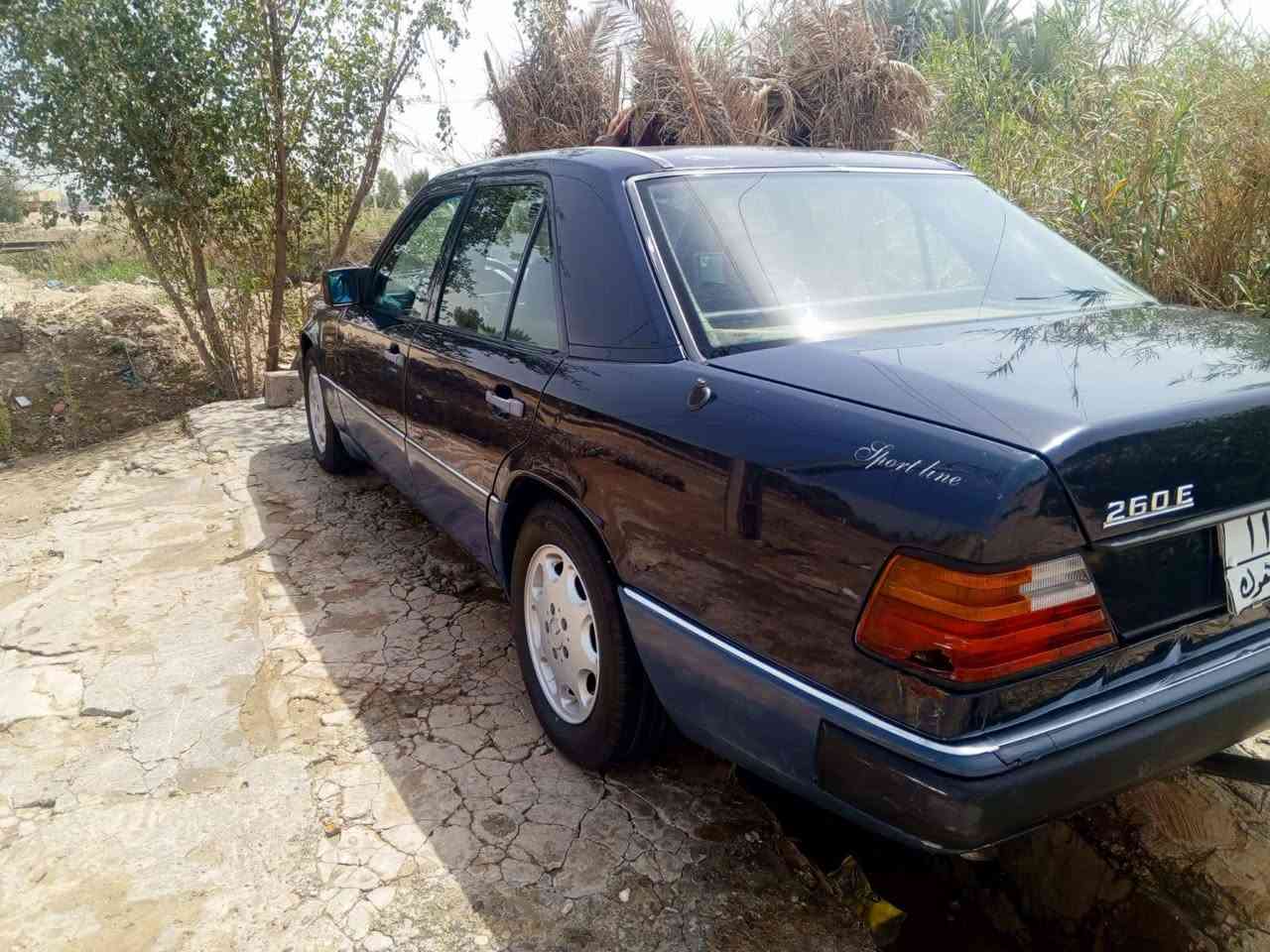 السلام عليكم مرسيدس موديل 87 سياره جديده ماكينه وكير بطه اريد تحويل او وكاله السعر 30 بها مجال مكانها الديوانيه قضاء الشاميه للاستفسار هذا رقمي ***********
