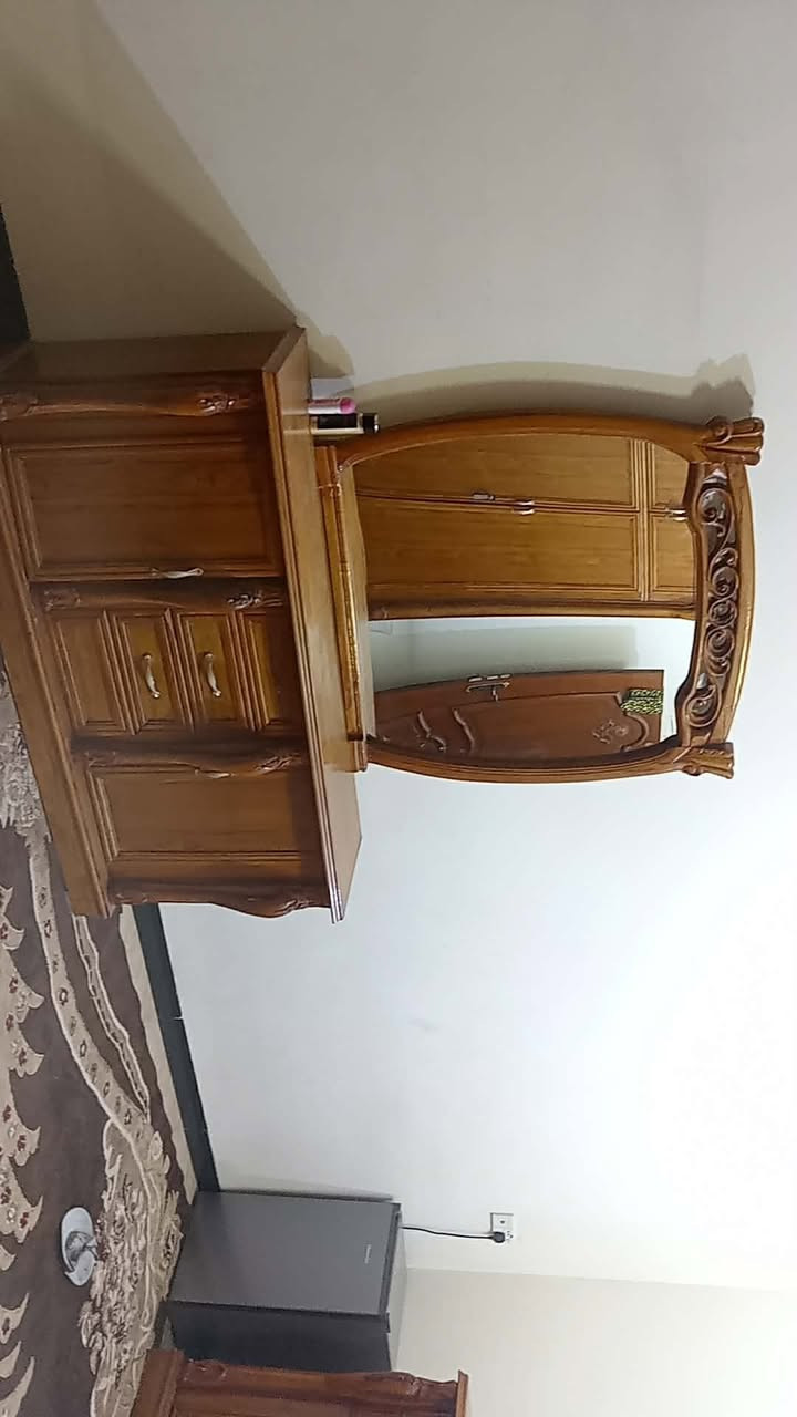 نضيفة جدا المكان بغداد الدورة السعر مليون ونص ***********
