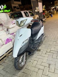 السلام وعليكم دراجه كامله نكره سلف مكاني سيديه 07834053995  ٤٥٠