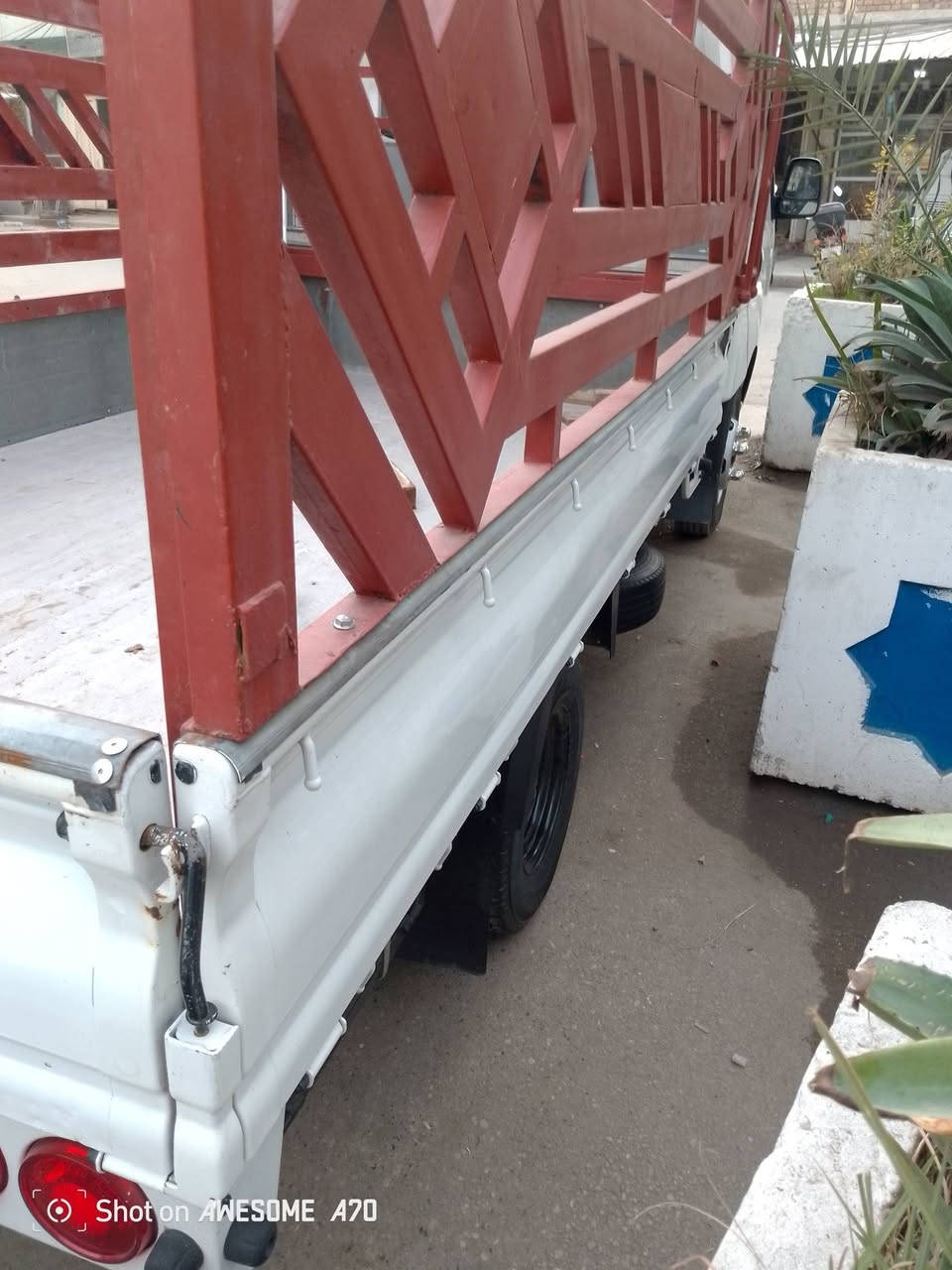 كيا فحل موديل 2016 رقم بغداد
السيارة مكفوله كفاله عامه
تدفئه تبريد كله شغال
محرك مفتوح السيارة نضيفه

العنوان بغداد الكريعات 
السعر 135 وبيها مجال بسيط
رقم الهاتف *********** ابو امير
