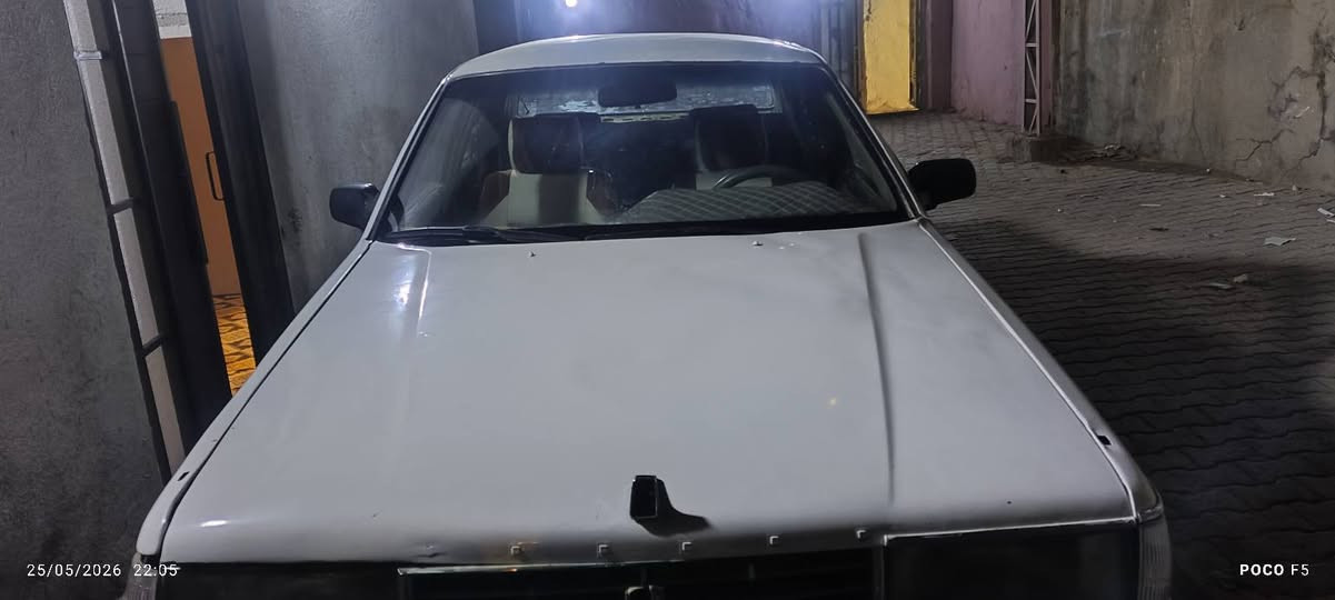 مازدة موديل 93 بسمي كير محرك مكفولات  رقم انكليزي  السيارة جاهزة  مكاني النجف  السعر 32 وبيهة مجال  
***********
