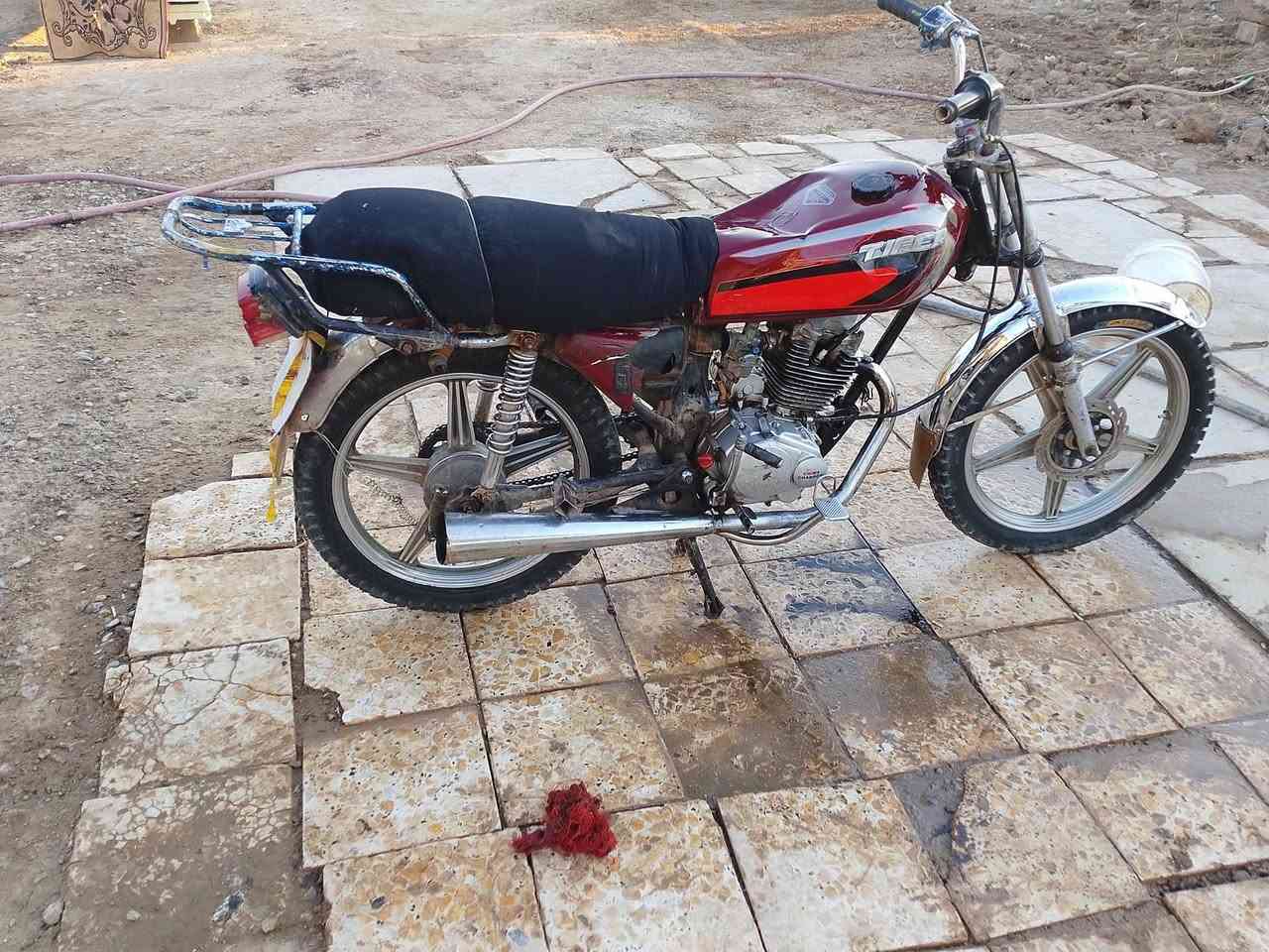 سلام عليكم دراجه للبيع خمسة كير السعر 130وبيه مجال


**إذا كنت صاحب هذا الإعلان وتريد حذفه لأي سبب، رجاءا أرسل رسالة إلى الدعم الفني**