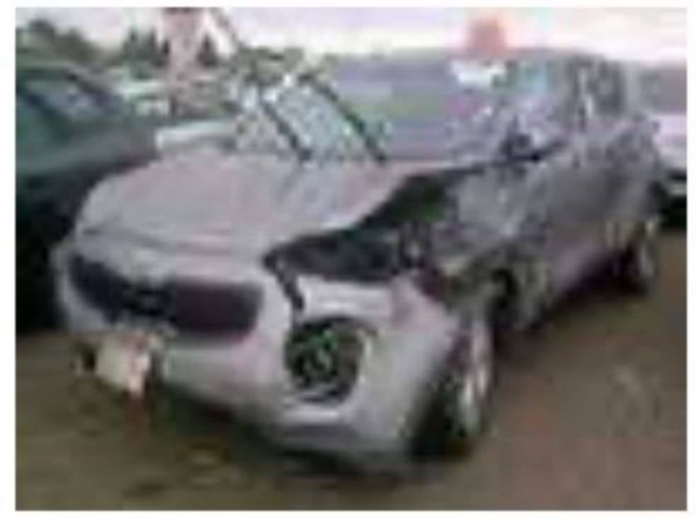 سيارة كيا سبورتج ٢٠١٧ رصاصي امريكي رقم بغداد ماشية 85 mi  محرك gdi 2400  
السيارة فور ويل لكن ملغي لعدم الحاجة
ضررها جاملغ الايسر وجزء من البنيد كما موضح بصورة الوارد
السعر ١٣٥ $ 
***********
