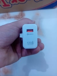 شاحن سريع • ١٢٠ واط