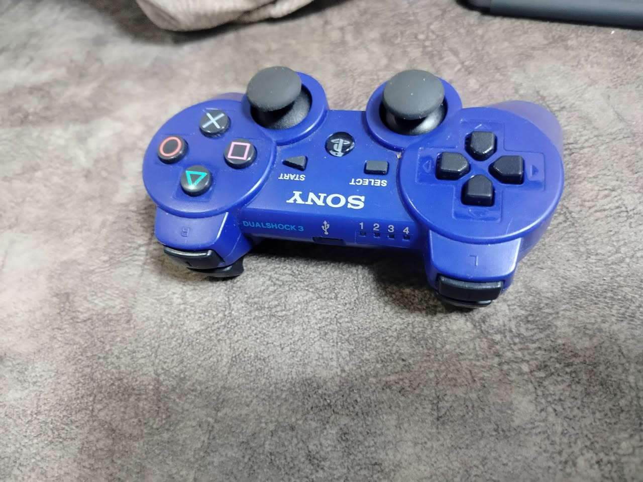 السلام عليكم 
يدات سوني ثري للبيع
ابيع فحم لن ما عندي جهاز اجربهم 
كلهم شغالين بس وحدة ما تشتغل 
سعرهم شلع ب 20 قفل 
مكاني موصل حي سومر


**إذا كنت صاحب هذا الإعلان وتريد حذفه لأي سبب، رجاءا أرسل رسالة إلى الدعم الفني**