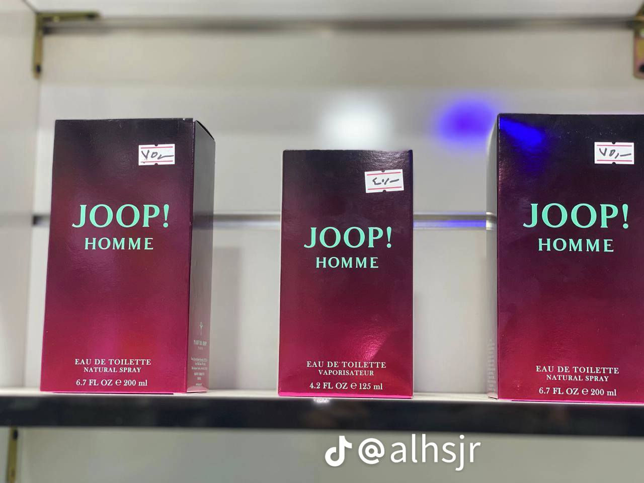 تم على بركة الله 
افتتاح محل عطور  (مزهر للعطور )
اجود انواع العطور الخليجية والفرنسيه والعطور المركزه 
ويتوفر أيضآ ساعات +نظارات +هدايا 
العنوان بيجي الشارع العام عمارة وطبان 

زيين حضورك بأصالة عطورك


**إذا كنت صاحب هذا الإعلان وتريد حذفه لأي سبب، رجاءا أرسل رسالة إلى الدعم الفني**