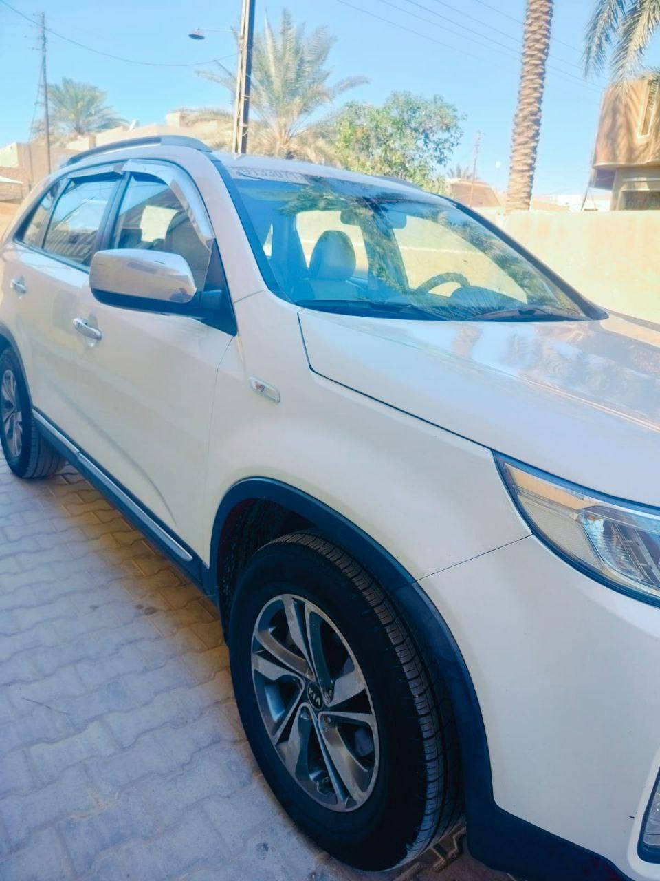 سورنتو 2014 مكينه وكير مامفتوحات ٢٤٠٠  بيه باب سائق صبغ ولبنيد عله كد شبر موضح بسونار ماشيه ٢٣٥ السعر ١٥٧ وبيه مجال  ***********
