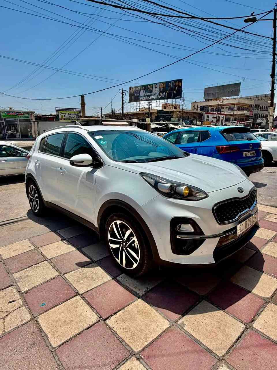 سلام عليكم 
سبورتج 2019 
مكفوله بدون صبغ بدون بارد 
مواصفات عاديه 
شاشه 
كامره 
كشن كهرباء 
مود درايف (ايكو - سبورت - نورمال)
تايرات جدد
السياره نضيفه كلش جديده.
  ‏السعر$185مكان السياره بغداد حي الإعلام  
الاستفسار الاتصال ***********
