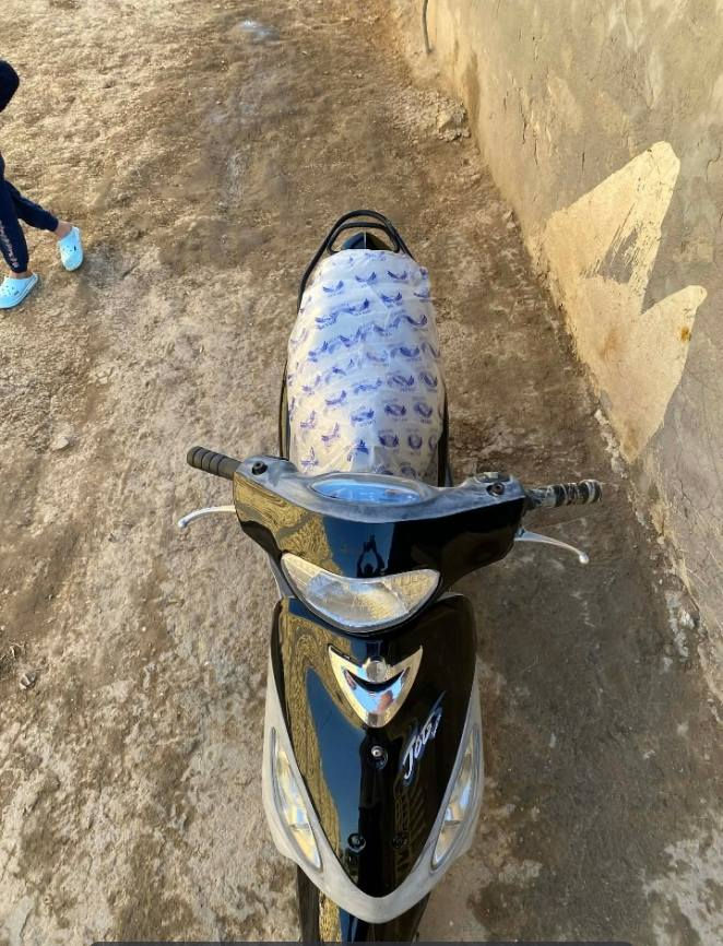 ٠٧٨٢ ١٩٥ ٦١٠١‬السلام عليكم دراجه منغولي للبيع مكانه حله الثوره سعرها خاص.
