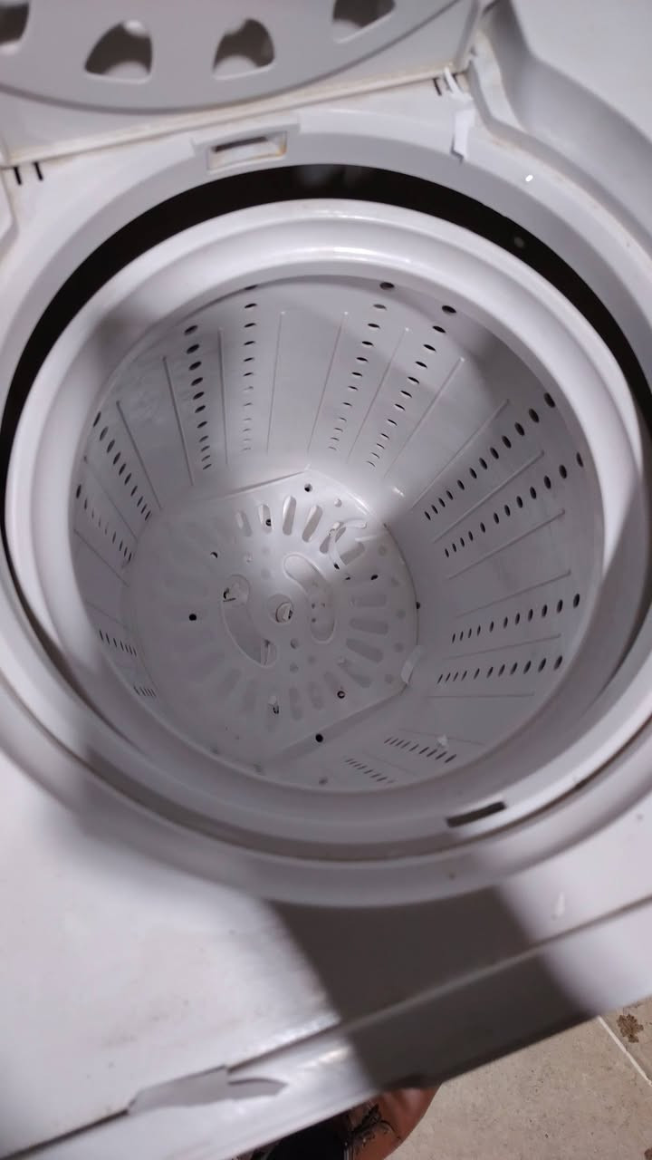 للبيع غساله نظيف بشرط تأخذها على فحص غسل وتنشيف مكاني كاطون مكتب بيروت السعر 85 الشراي يتصل ***********
