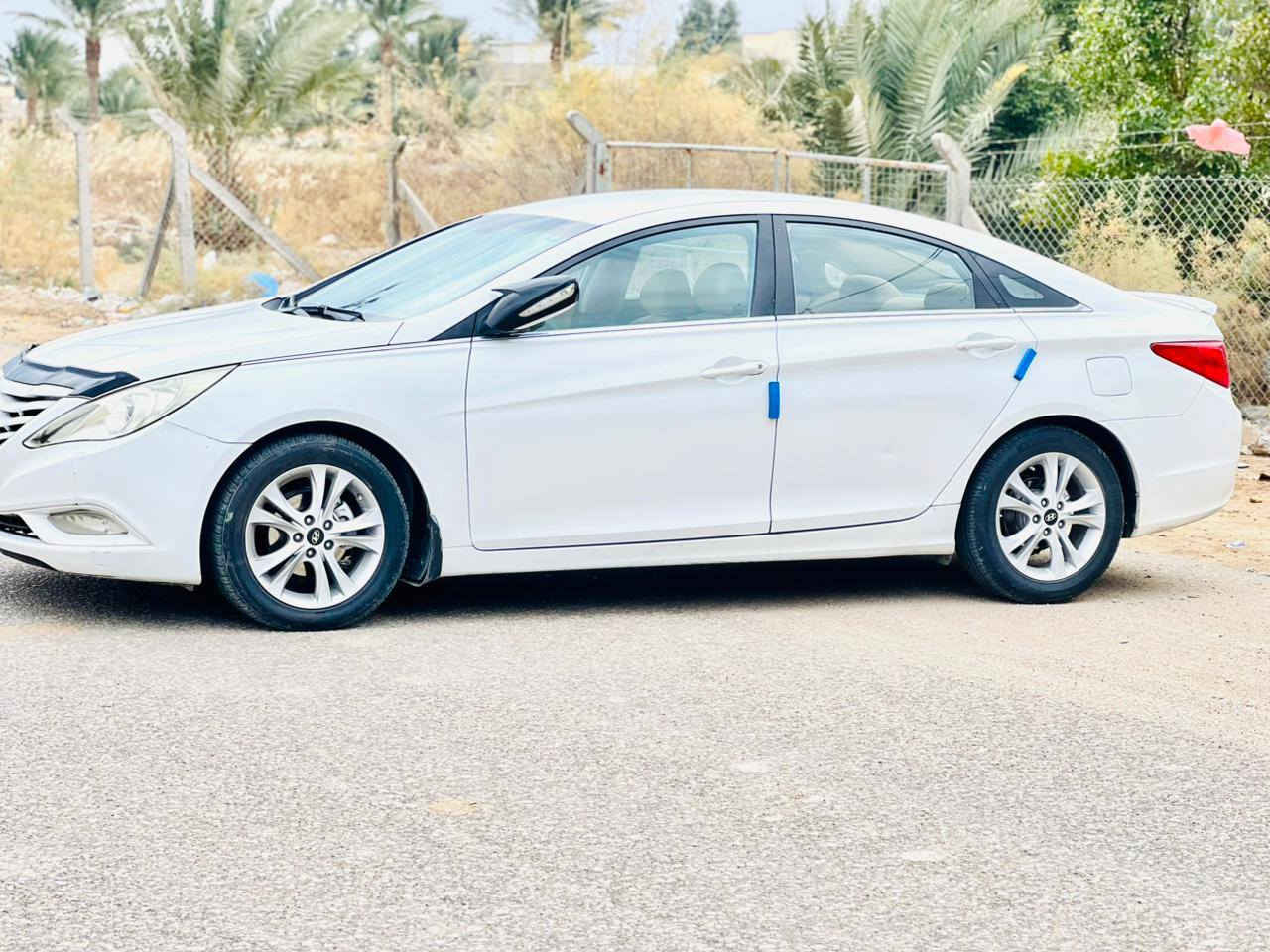 السلام عليكم
للبيع هونداي سوناتا 2011خليجي مكينه 2400دوش جديده لاتنقيص ولاتبخير 
رقم بابل...سنويه 2028بأسمنه 
السياره جديده وجاهزة... مكينه كير حداديه تخم تاير تبريد كله بالشرط 
بيهه رش جاملغ أمامي فقط بدون فتح بدون تبديل...ولهلالات ملكطات 
العنوان بابل الشوملي 
السعر 117
***********واتساب
***********
