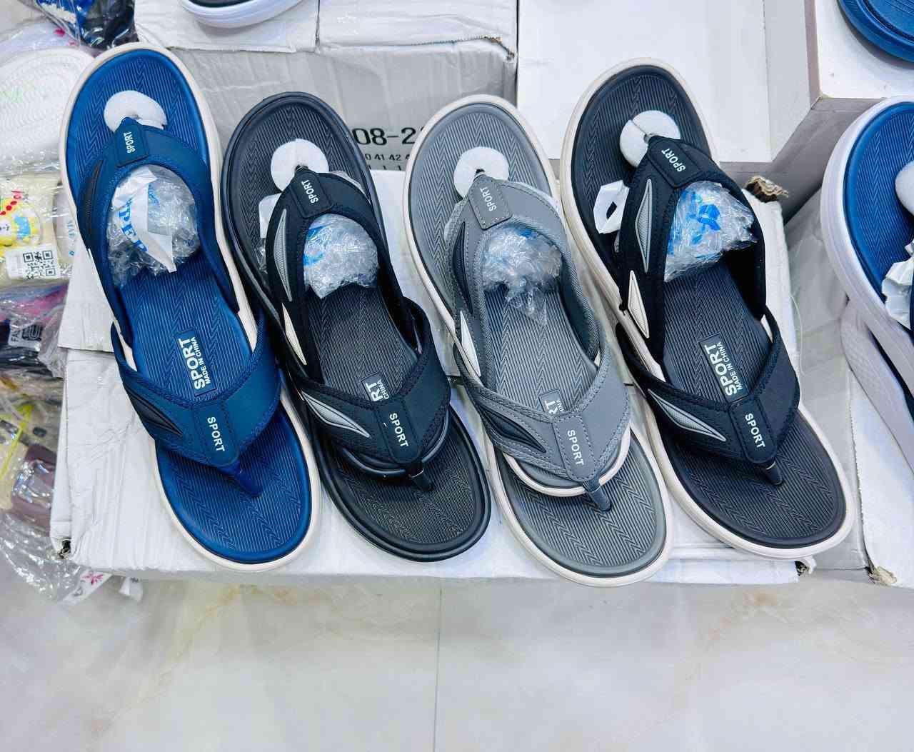 سكجر طبي درجة اولى. صيني كيس
سعر الدرزن الخشن 64  الف. 
قياس 42 الى 47  .. 
سعر الدرزن ناعم 62  الف. 
قياس 40 الى 45.. 
🚚يوجد توصيل لجميع المحافظات. 
للـــــــــــــــــــــــــحجز وتساب. ***********
