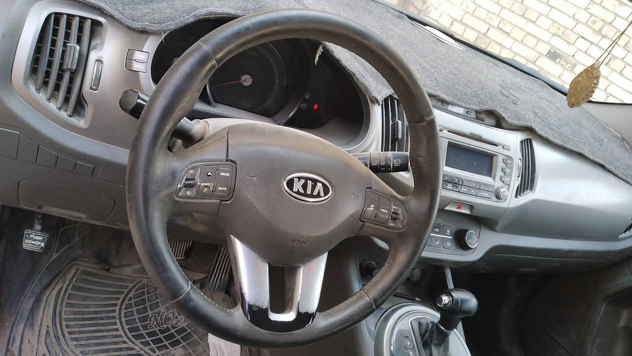 السلام عليكم
سيارة سبورتج خليجي ٢٠١٢ مكفولة من محرك وكير وحدادية وتايرات ما عدا شبر واحد بارد وشوية اكو شخوط  جاهزة من كل شي  رقم اربيل عندي بيهة وكالة عامة يعني اني داور الك . 
مكاني ديوانية
للتفاصيل الاتصال على الارقام والواتساب

***********

***********
