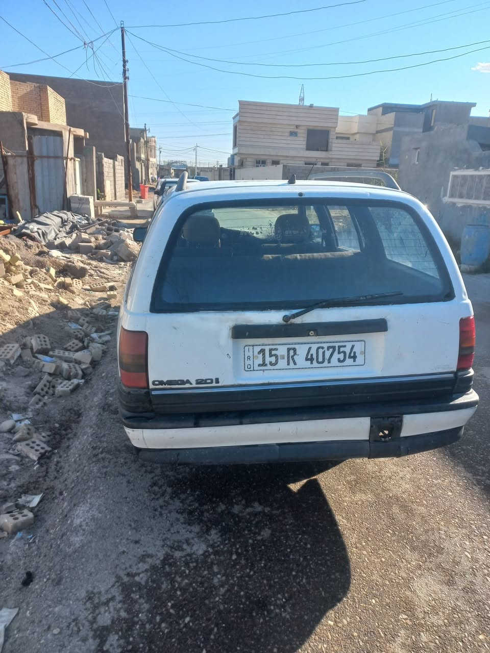 اوبل ستيشن موديل 1993 رقم انبار نكليزي جديد تحويل مباشر كير عادي محرك  2000  سياره بلاديه  سعر 29 وبيه مجال بسيط ***********
