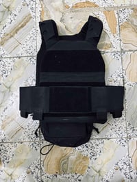 درع اسود • اصلي • ما عدي توصيل