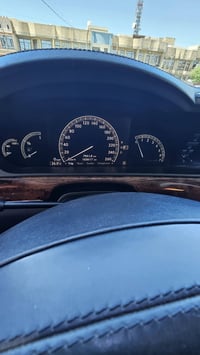 مارسيدس s500 2006للبيع 4 بيبان شفط   جنطه شفط   5 بردات   السيارة جكات...