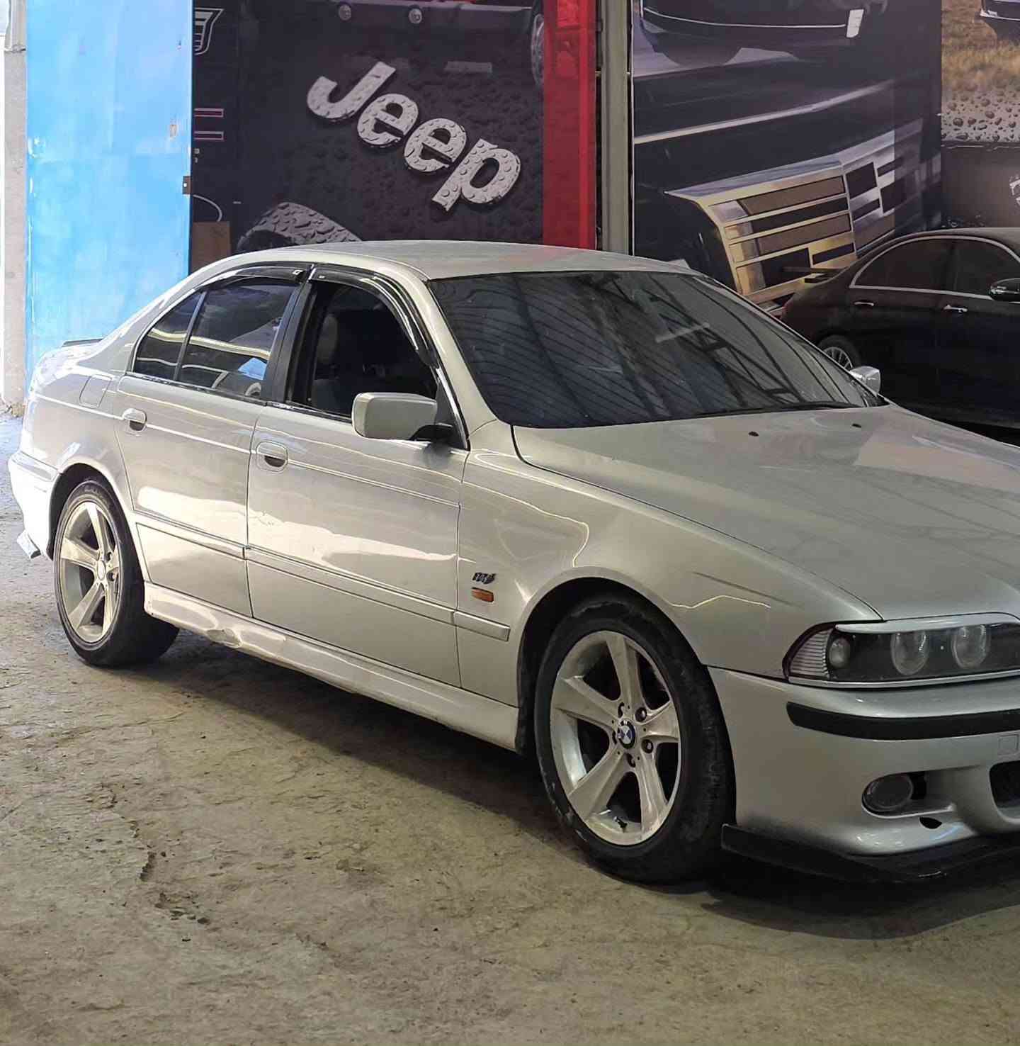 تخم ويل كب نجمة حجم 17 / الويل الخلفي بي تصليح فقط الباقي نظيف / 275 الف / ***********
