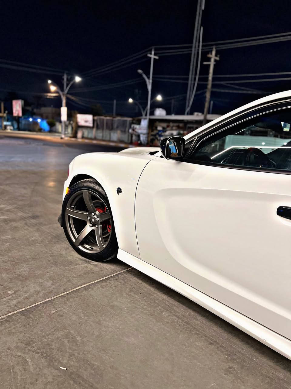 السلام عليكم ورحمة الله وبركاته 

جارجر ارتي 2015 ( 5.700 )
فول مواصفات فتحه سلايت
كشنات كهربائي +تدفئه تبريد
خزن ميموري الخلفيات تدفئة 
ستيرن تدفئه
مري قلاب +تعتيم 
رادار جابني
حساس خلفي
كامره اماميه وخلفيه دواره
شفتات ستيرن
حجر البيئه بلادي موجود
شوته موبر +دبات موبر
بلكات وولف حماوه ريسنك
ضرره بنيد ودعاميه ومحدثات
الباقي مكفول بدون صبغ السياره
سعره 195 وبيه مجال للشراي
مكاني بغداد  متواجد من الفطور للسحور
***********
