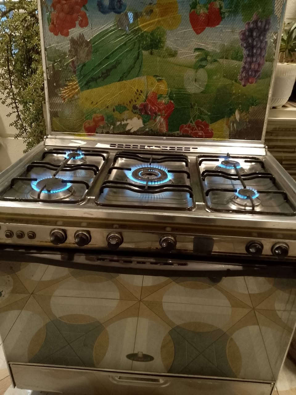 اللهم صل على محمد وال محمد
سلام عليكم طباخ كريازي مصري للبيع شغال بشرط نظيف شراي يتصل ***********
