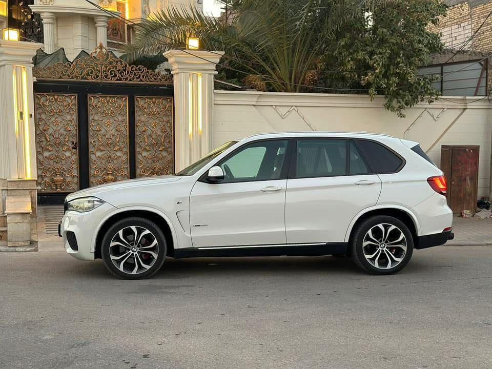 ⸻
🚘 BMW X5 M Package – خليجي
📅 موديل 2014 | 🔥 رقم مميز

✨ فول مواصفات / أعلى فئة

🔹 محرك 6 سلندر تيربو (Twin Turbo – مرغوب)
🔹 كشنات مساج + تبريد وتدفئة
🔹 بانوراما كاملة
🔹 أبواب وجنطة شفط
🔹 شاشه + نافيكيشن + داتاشو
🔹 5 كاميرات + حساسات + رادارات
🔹 لايت زنون متحرك
🔹 بدي كت M + رنكات رياضية

💎 سيارة مرتبة جداً وجاهزة للاستخدام

📍 بغداد

📞 ***********

⸻
