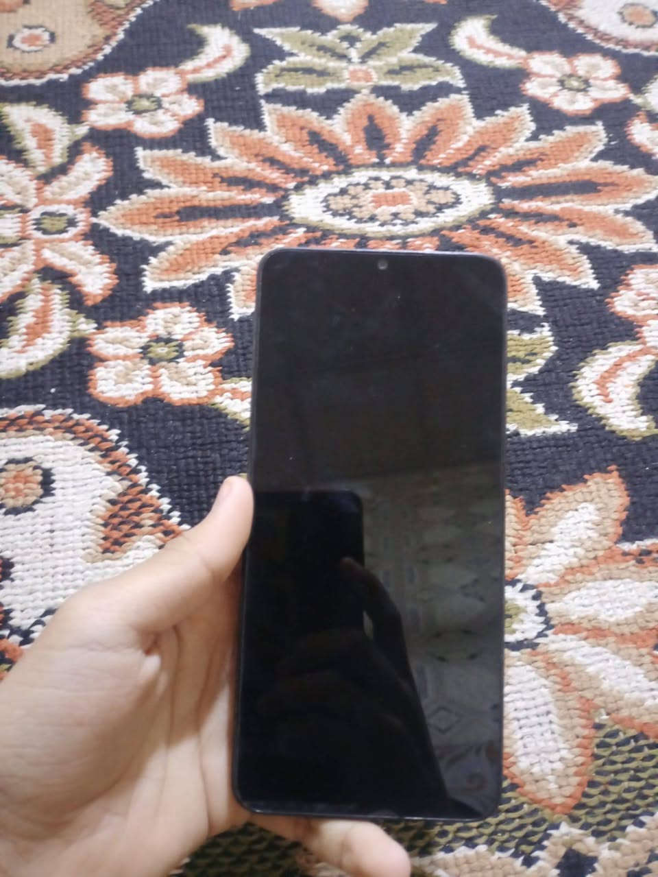 اول شيء اريد مقابلة لابتوب او للبيع
المواصفات
الذاكرة 256
الرام 8
وفي الببجي 60 فريم 
ومميز لل الالعاب 
مكفول الجهاز
السعر 150 الف وبي مجال 
الاستفسار ***********
مكاني في البصرة شط العرب الحوطة قرب مدرسة انس الابتدائية
