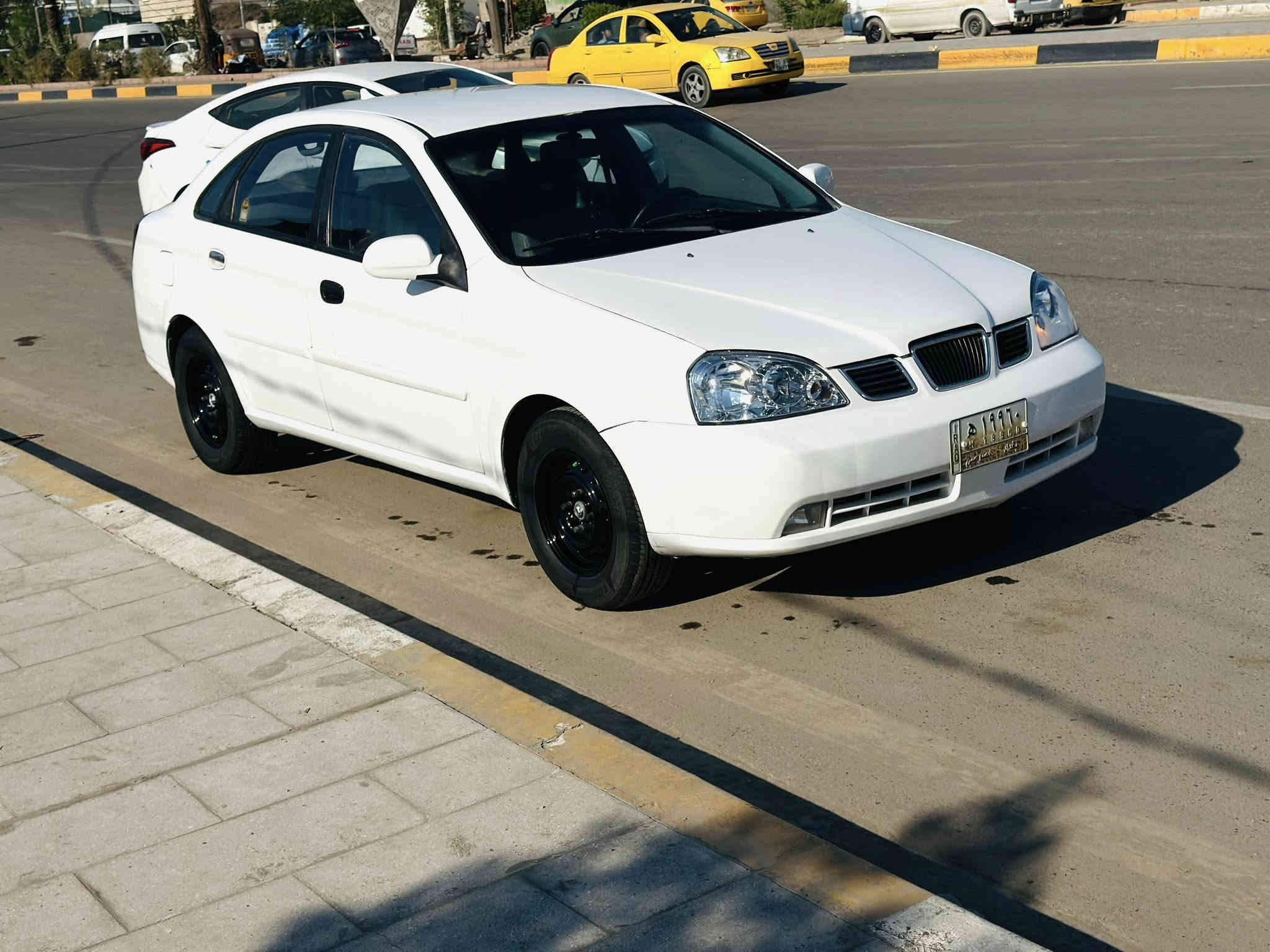 سلام عليكم شباب اوبترا موديل 2004رقم بغداد مشروع وطني قطعتين صبغ بدون دواخل  وملكطه الهلال الخلفي مصلح اثر اخياس الباقي  كفاله عامه من  الحادث والضربه  كله ع وضع الشركه ماشيه 173 الف حقيقي مكينه بل كارتون جديده لوك لا تنقيص ولا تبخير صدر امامي خلفي جديد زيرو تخم تاير قبل 9 ايام شاده دوشمه عام حته الجنطه مدوشمه السياره ع وضع الشركه رصعه مابيه مال بيت سيارتنا الخاصه مال جناي تبريد ثلج تدفئه السياره ع وضع الشركه السعر 64$ وبيه مجال بسيط وكلشي اكو    بل سوك شباب وكلمن يبيع بكيفه الله يخليكم لحد يصير بياع شراي براسي يعجبك السعر خادمك وتدلل ميعجبك السعر اعبر المنشور ودعيلنه بل رزق والله يرزقك احله منهه 
مكان السياره بغداد الشعب نهايه الفورتات غير متواجد ع فيس اتصل وتدلل ***********ابو حسن الشمري
