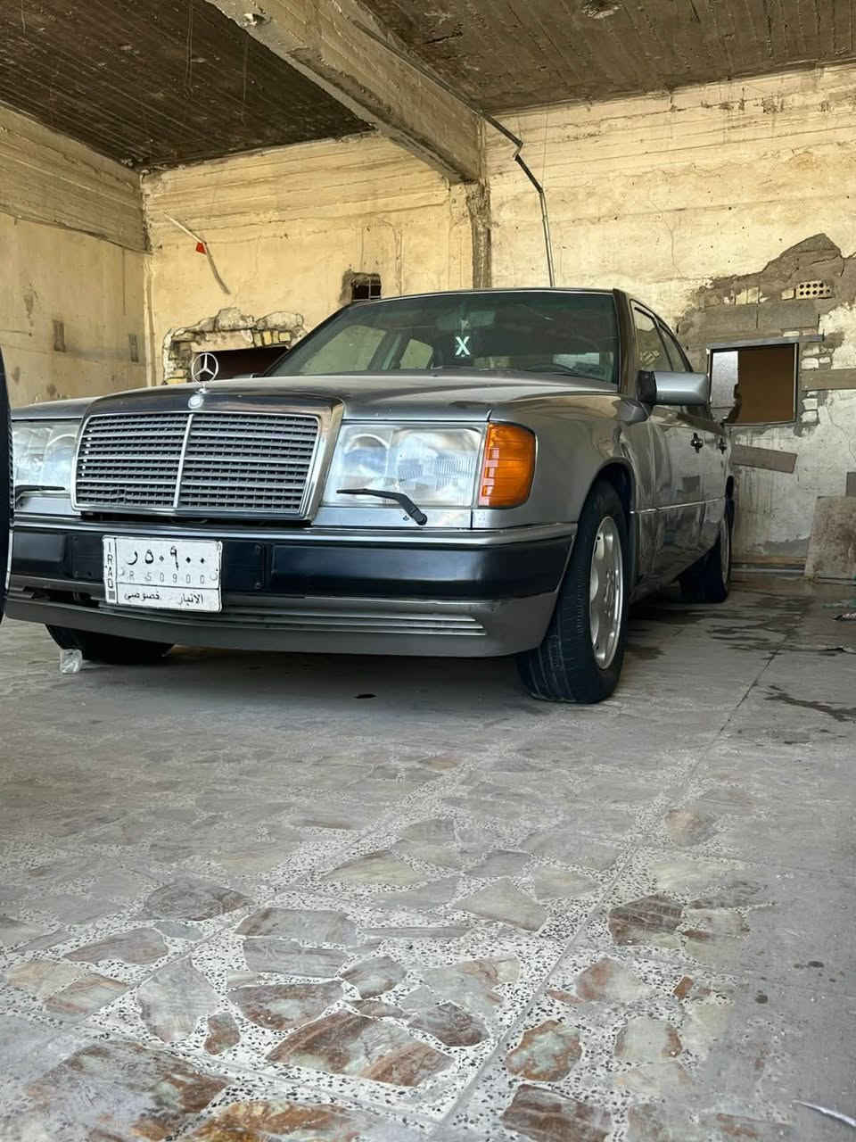 سلام عليكم مارسدس دب موديل ١٩٩٠ محرك ٤ سلندر ٢٣٠ مواصفات فتحة تجاوي قلاب سيارة جاهزة تدفئة تبريد حدادية جديدة تايرات جدد رقم أنبار انكليزي جديد مشروع وطني مكان سيارة بغداد سعر ٦٠ وبيهة مجال 
للاستفسار ***********
