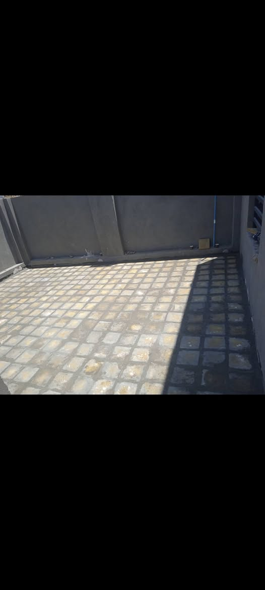 ليس الوحيدون ولا كن الأفضل خلفه فرشي درجه اولى شرط اشراف مهندس الرقم ***********
