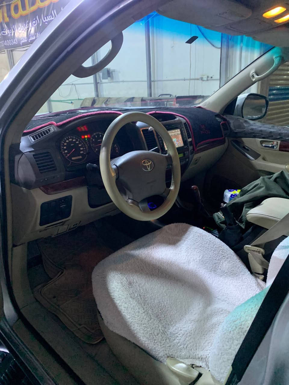 السلام عليكم
تيوتا ابرادو موديل 2009للبيع 
رقم سليمانيه بسمي سنويه 2030
سيارة مكفوله من صبغ او ضربه 
ماعده دعاميات مصبوغه 
كير محرك مكفول 
سيارة خليجي حجم المحرك 2700
فور ويل ماشيه 233حقيقي 
تخم تاير جديد حداديه جديدة 
تبريد مركزي سيارة خير من الله 
سعرها 175وبيها مجال 
ملاحظه صاحب سيارة ديالى بعقوبه 
***********
